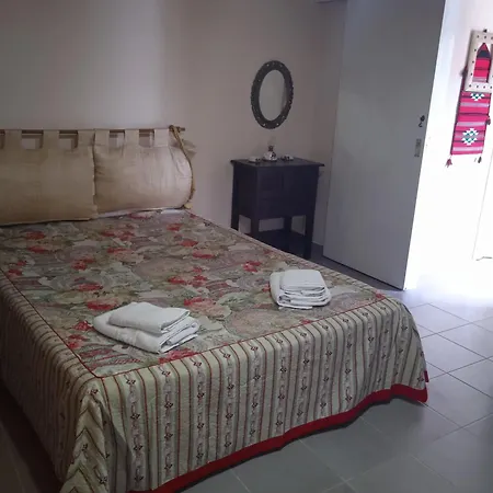 Holiday home Smaragda's